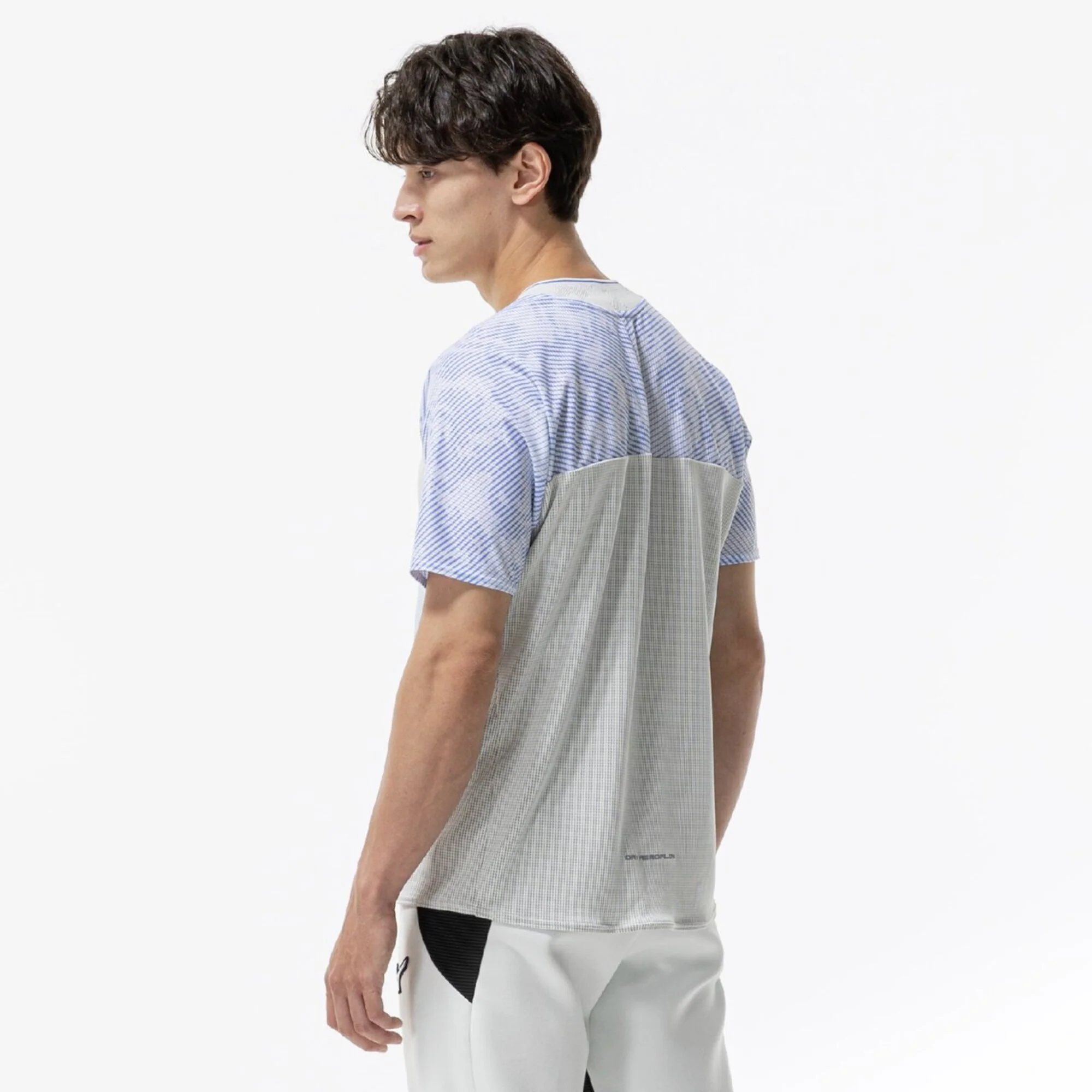 U DRY AEROFLOW T-SHIRT - Image 11