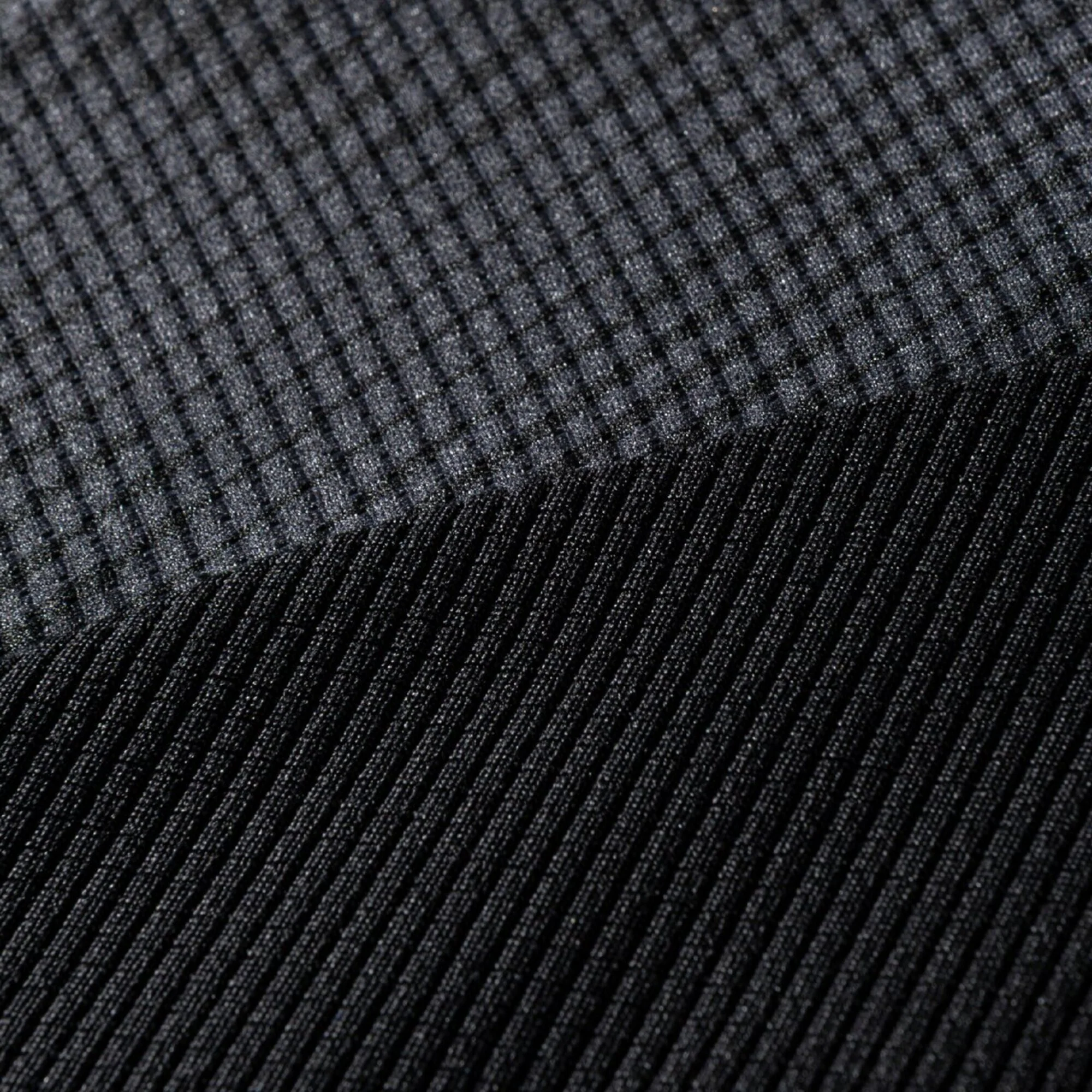 U DRY AEROFLOW T-SHIRT - Image 18