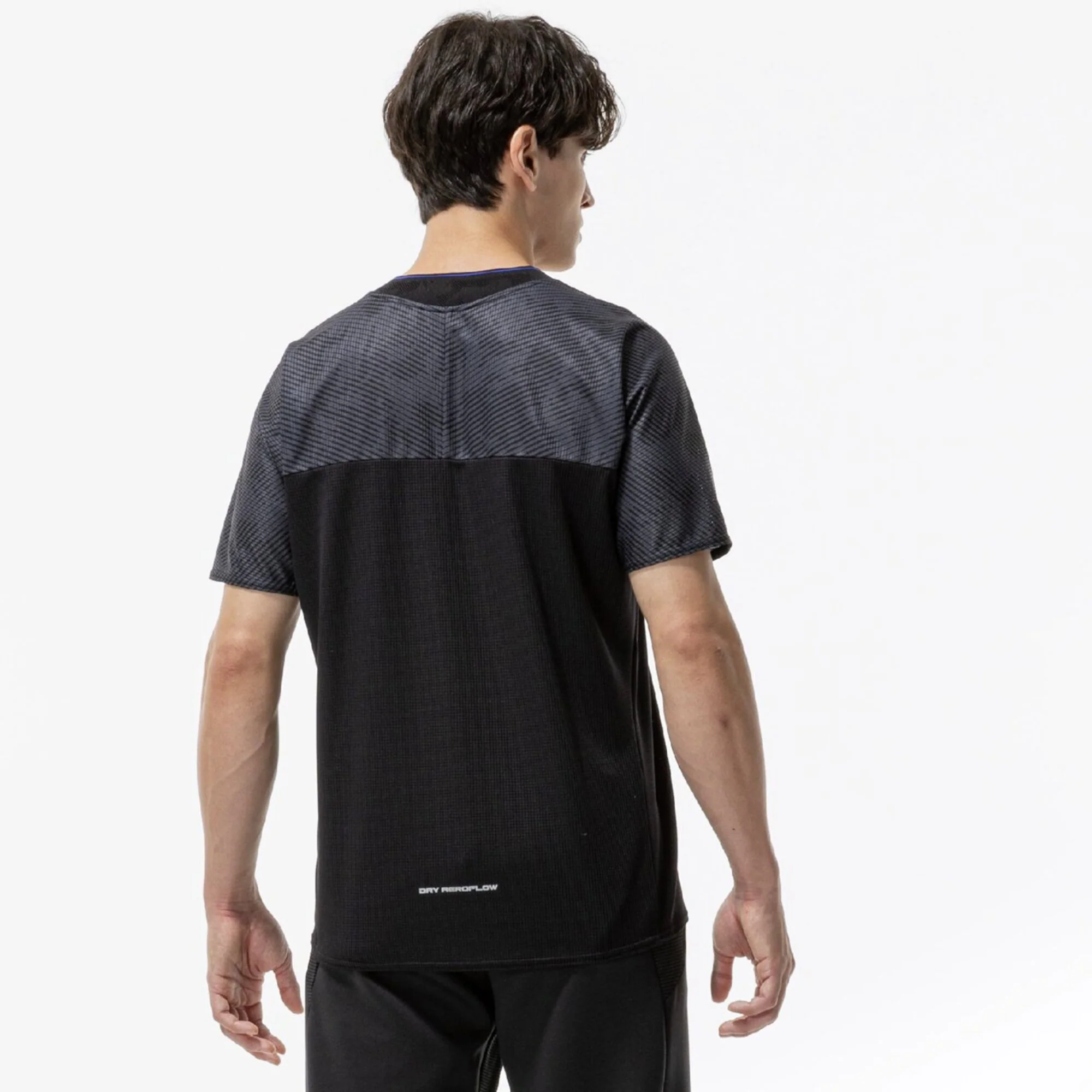 U DRY AEROFLOW T-SHIRT - Image 26