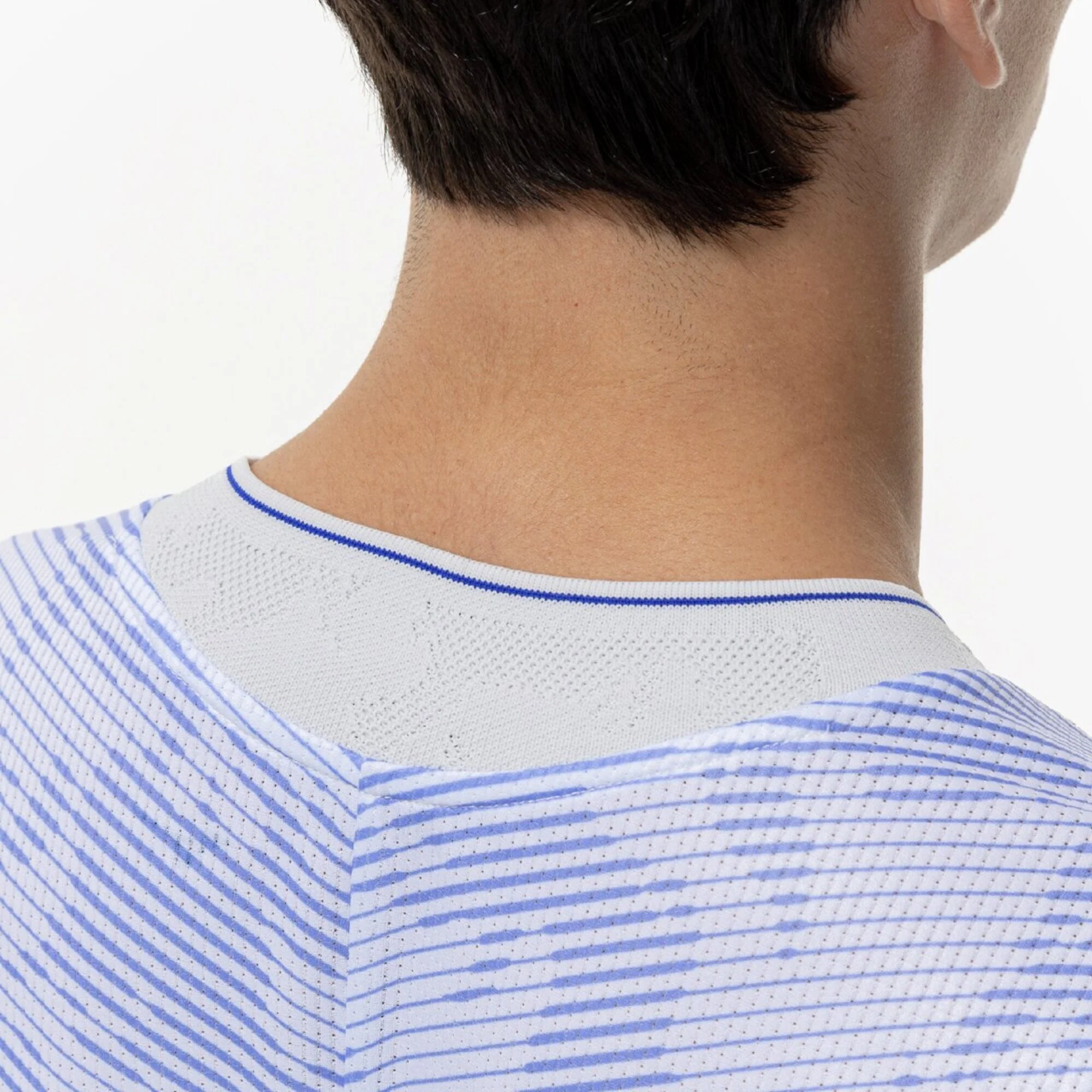U DRY AEROFLOW T-SHIRT - Image 6