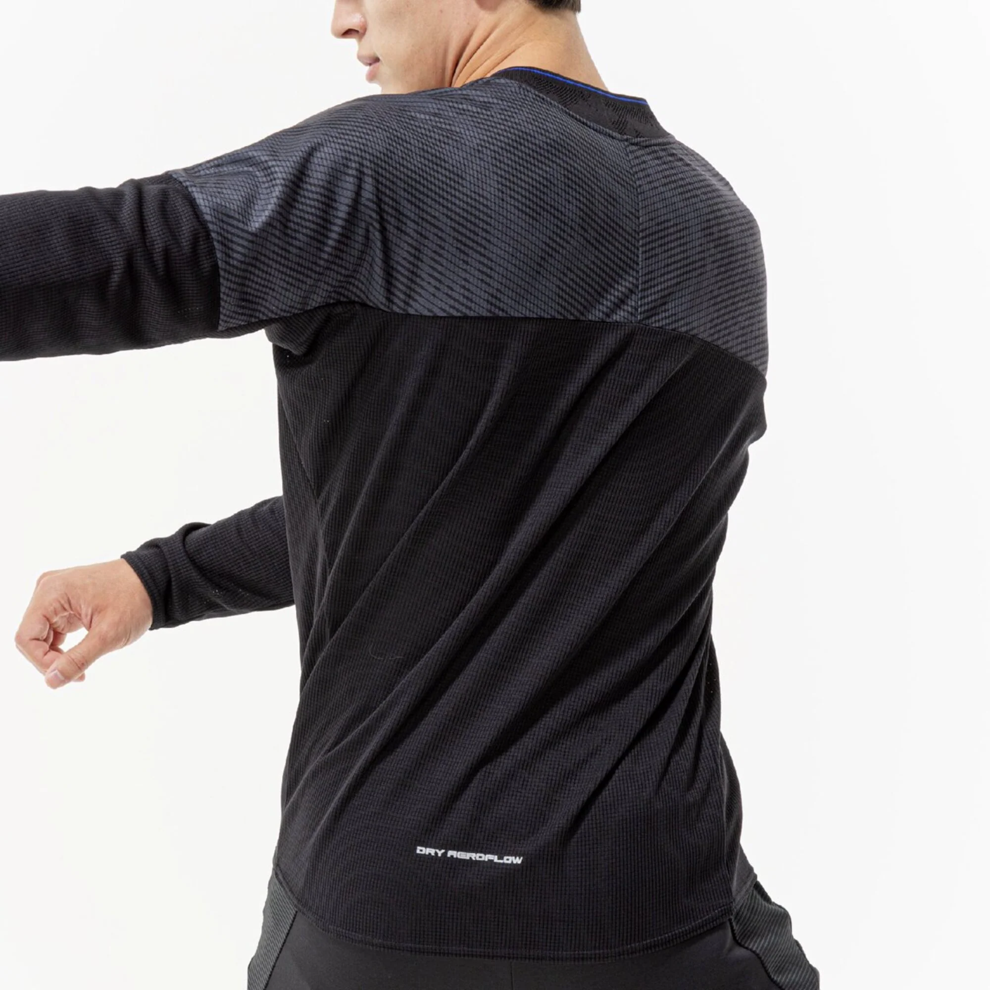 U DRY AEROFLOW T-SHIRT - Image 24