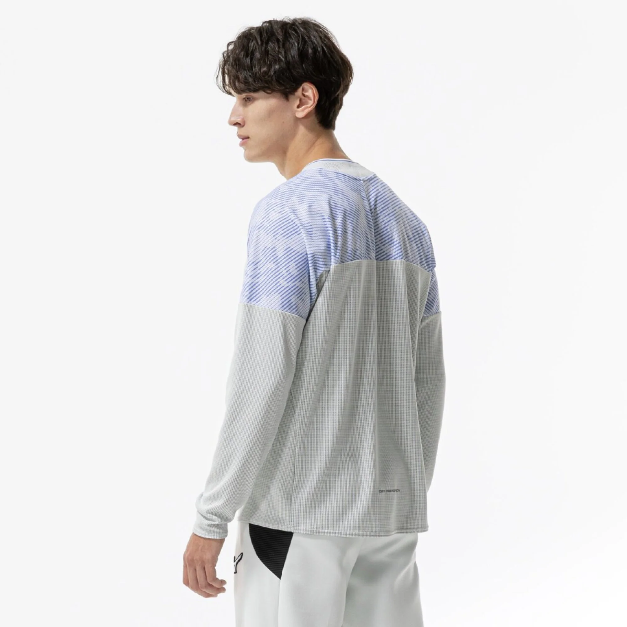 U DRY AEROFLOW T-SHIRT - Image 4