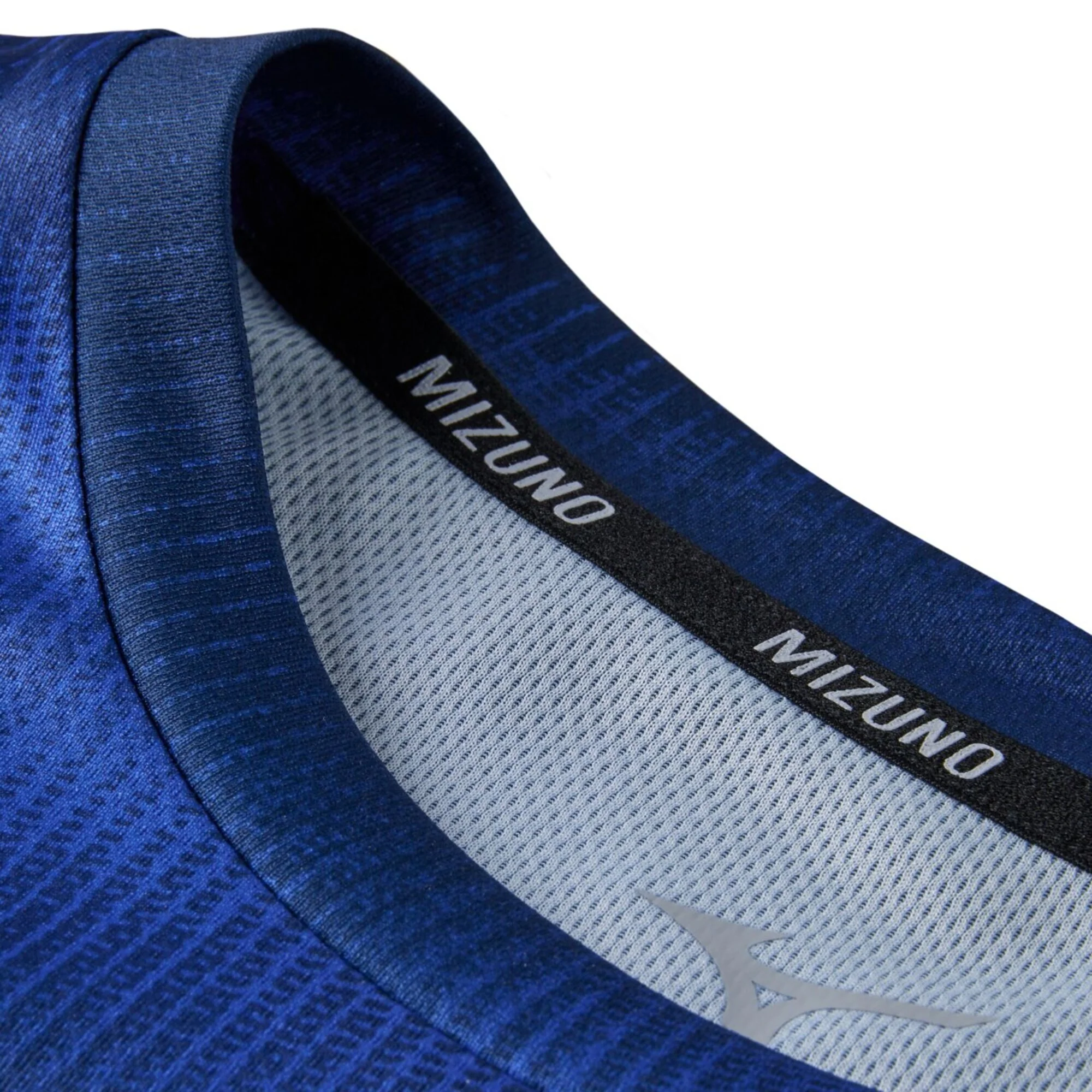 CORE GRAPHIC SLEEVELESS - Image 14