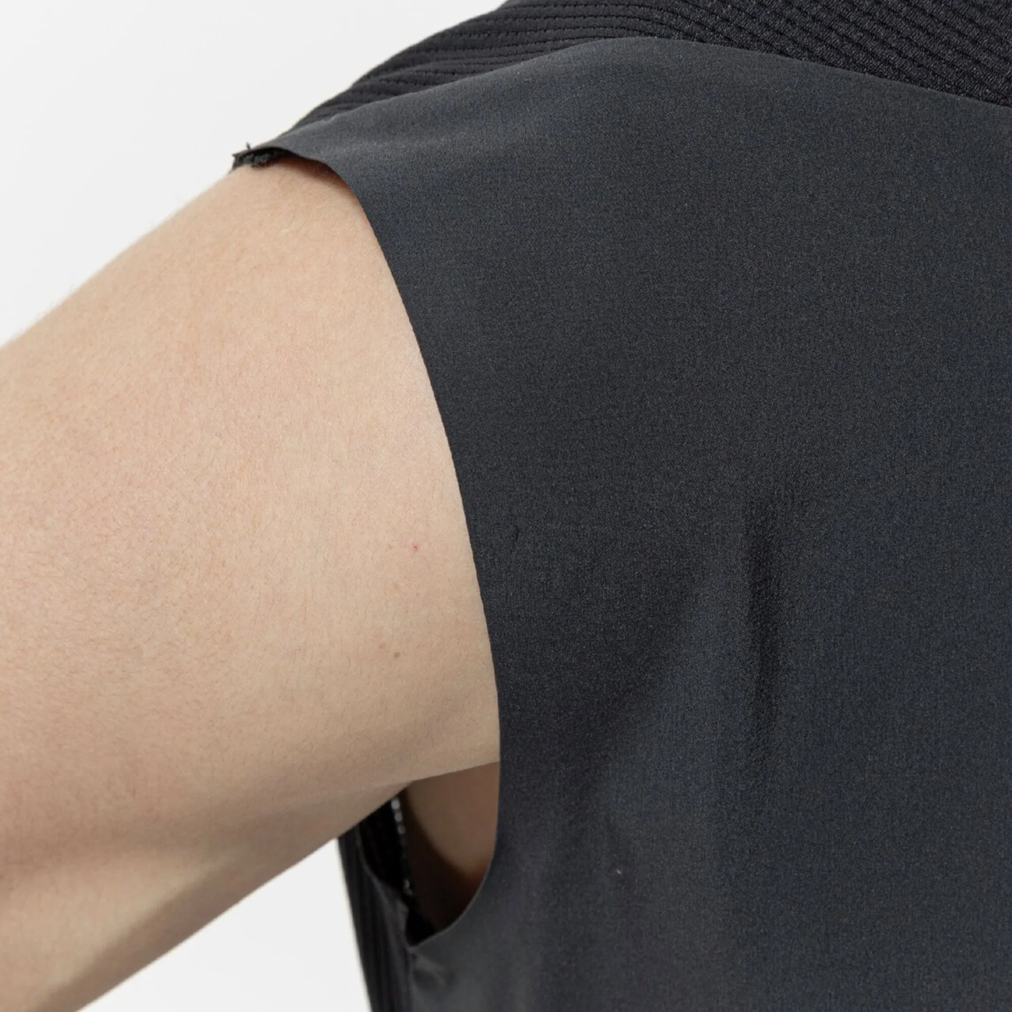 MO UL FIELD SLEEVELESS SHIRT - Image 9