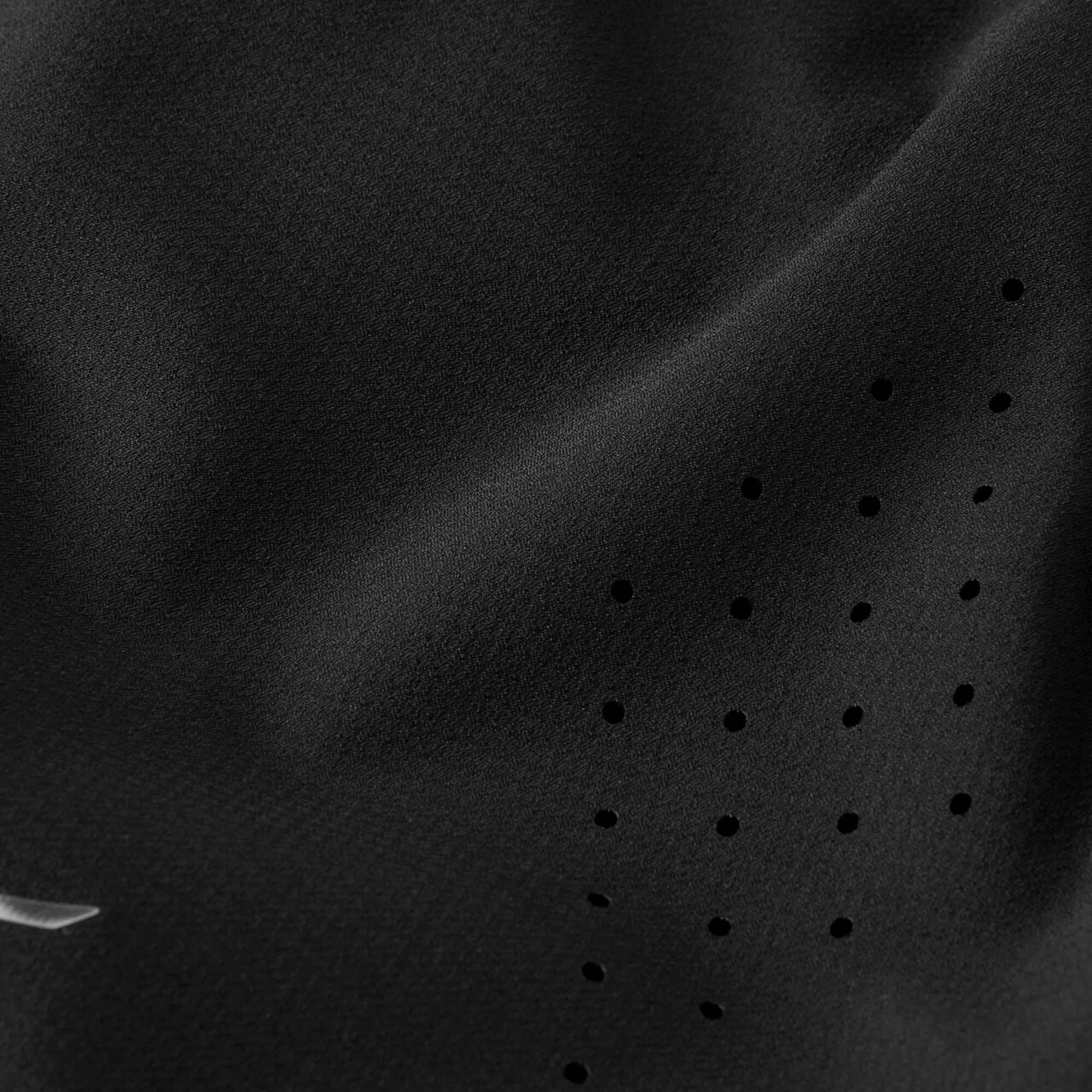 TECH LIGHT SPLIT 3.5 SHORTS - Image 10